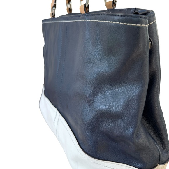 Coach navy blue embossed leather shoulder bag purse - Picture 7 of 11